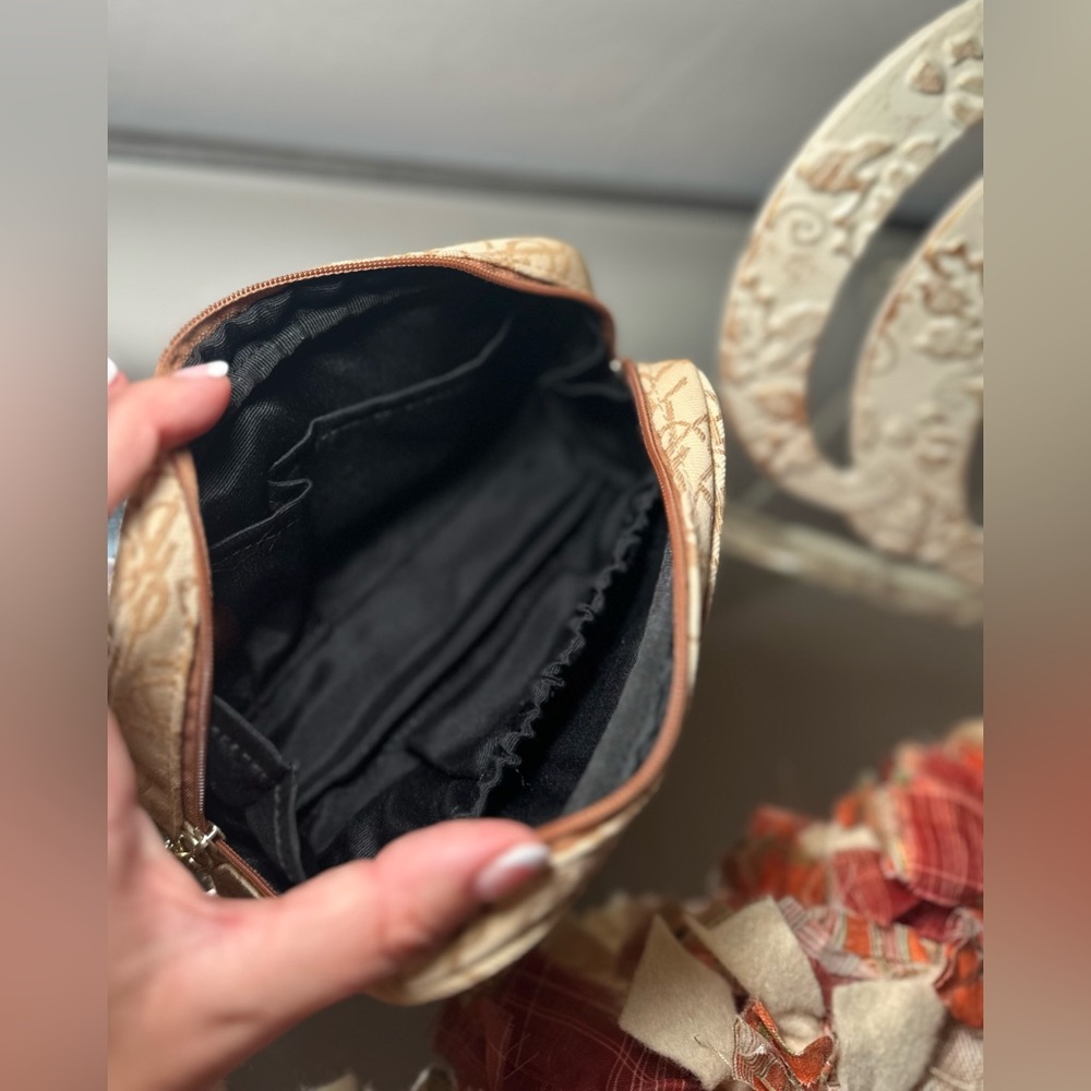Brand New Saint Laurent makeup pouch - Picture 4 of 4
